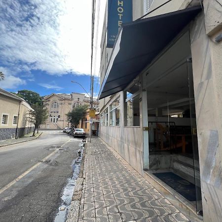 Hotel Thermas Da Mantiqueira - Pocos De Caldas - De Frente Para A Praca Central E Relogio Floral Exterior foto